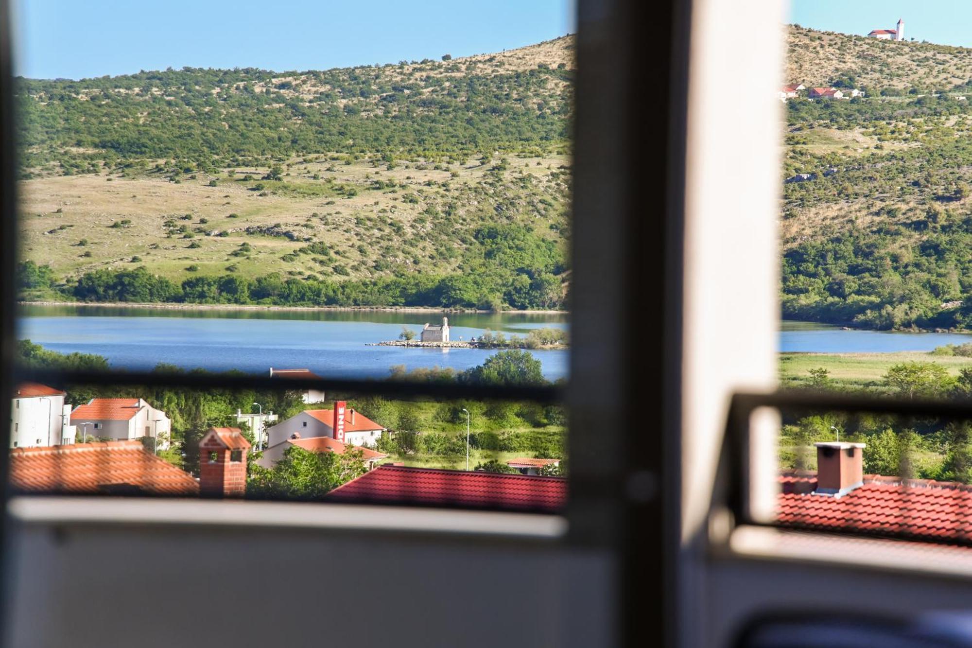 Veliki Apartman Petra Posedarje Rum bild